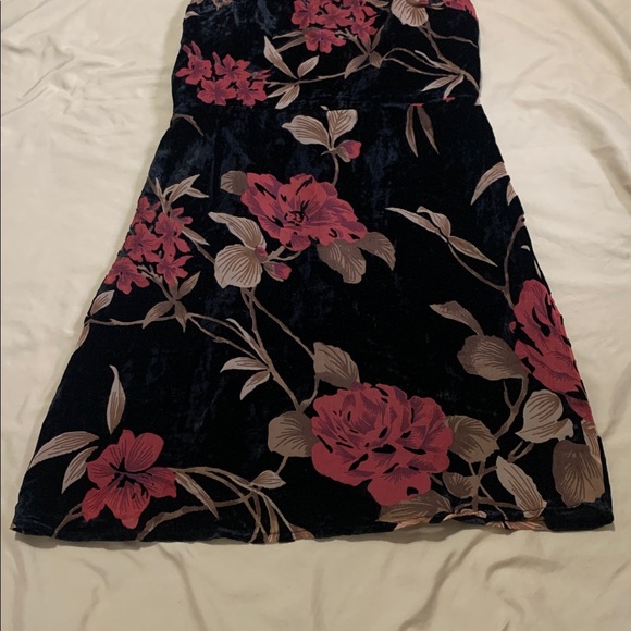 Lush Floral Velvet Mini Dress - Picture 4 of 10